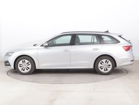 Škoda Octavia - 2023