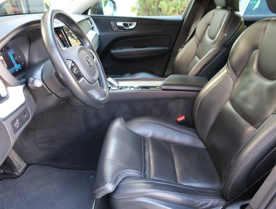 Volvo XC60 B5 AWD