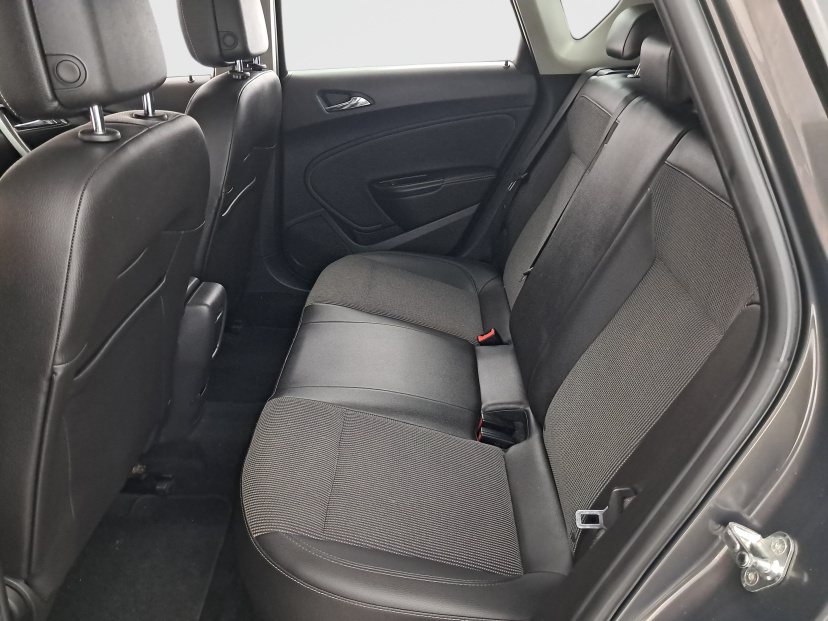 Opel Astra, 2012
