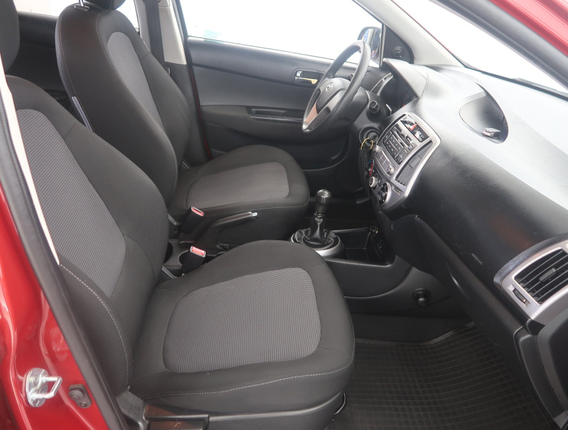 Hyundai i20, 2012