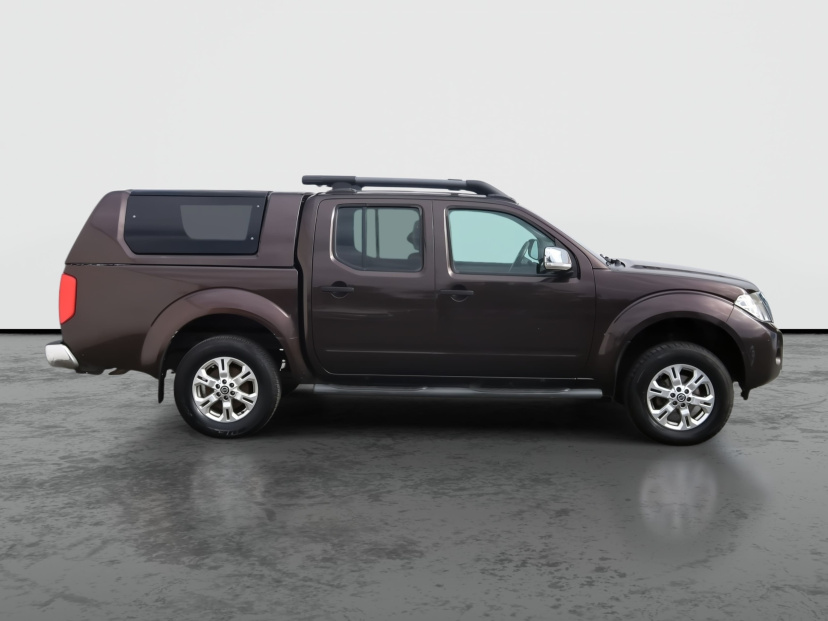 Nissan Navara, 2011