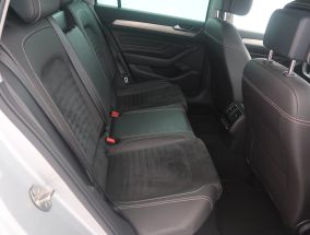Volkswagen Passat - 2020