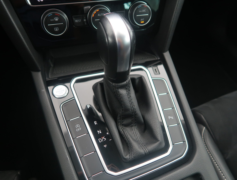 Volkswagen Passat, 2020