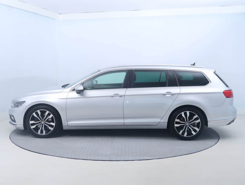Volkswagen Passat, 2020