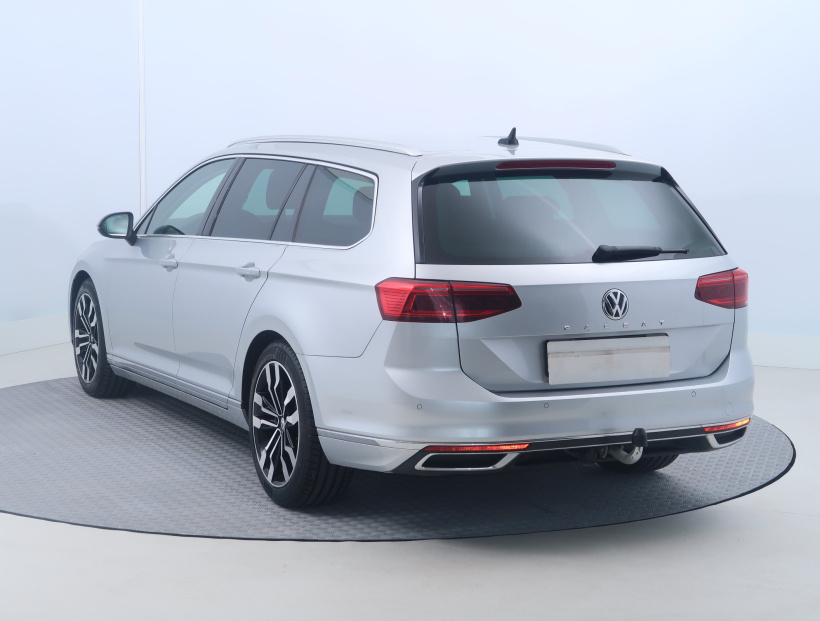 Volkswagen Passat, 2020