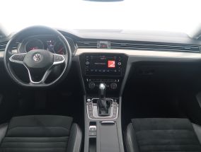 Volkswagen Passat - 2020