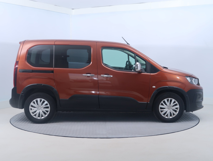 Peugeot Rifter, 2021