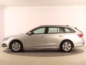Škoda Octavia - 2023