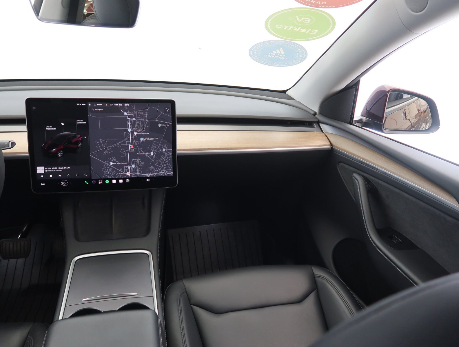 Tesla Model Y Long Range AWD – fotografie 11
