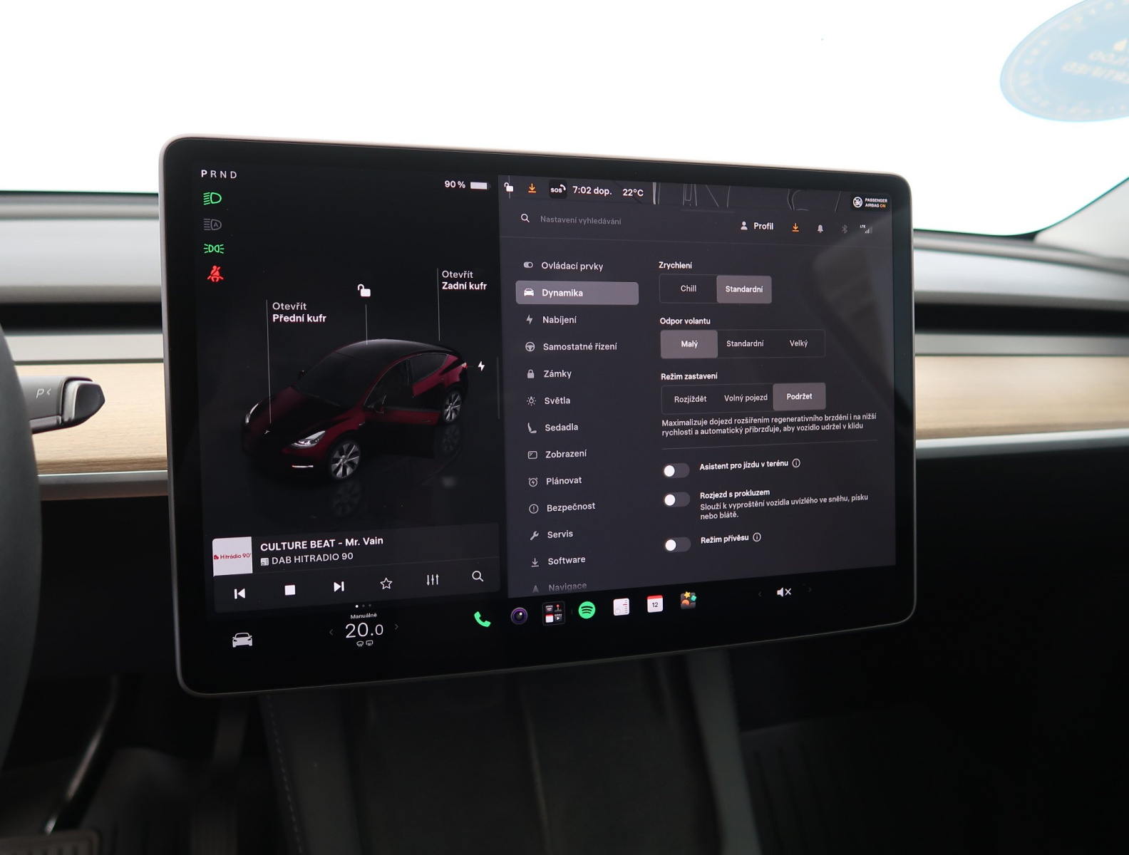 Tesla Model Y Long Range AWD – fotografie 25