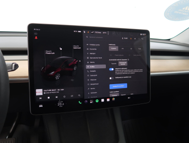 Tesla Model Y - 2023