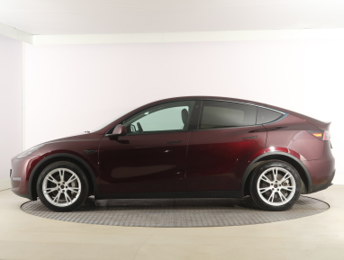 Tesla Model Y - 2023