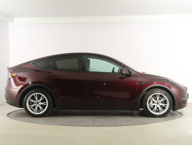 Tesla Model Y - 2023