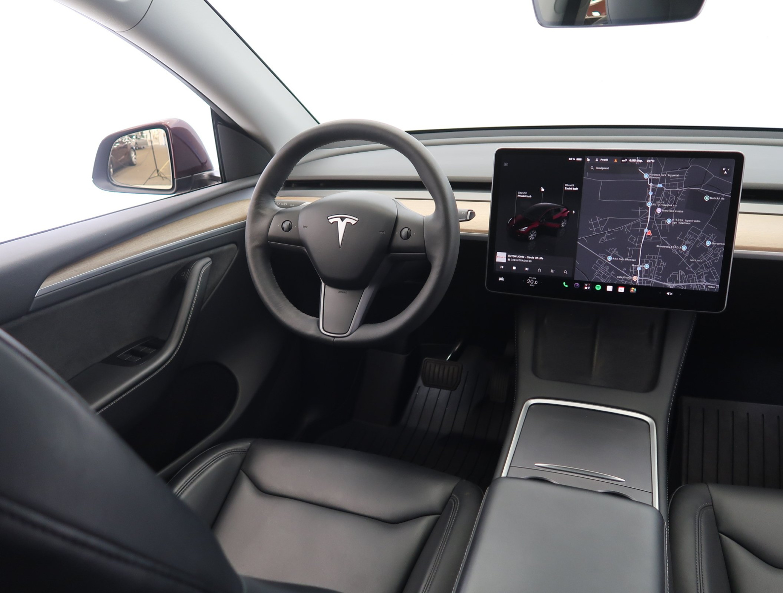 Tesla Model Y Long Range AWD – fotografie 9