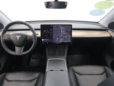 Tesla Model Y - 2023
