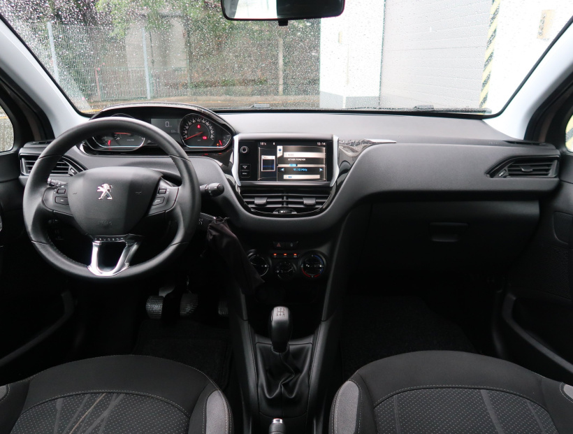 Peugeot 208, 2014
