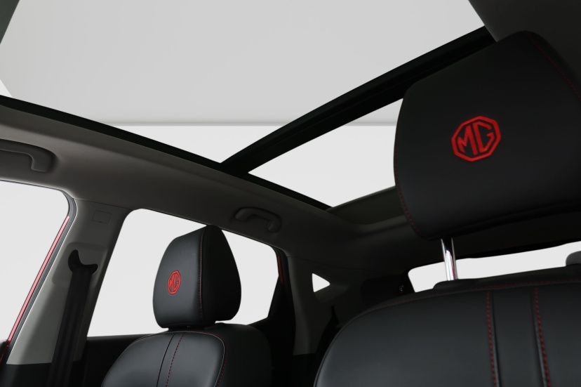 MG ZS SUV, 2024