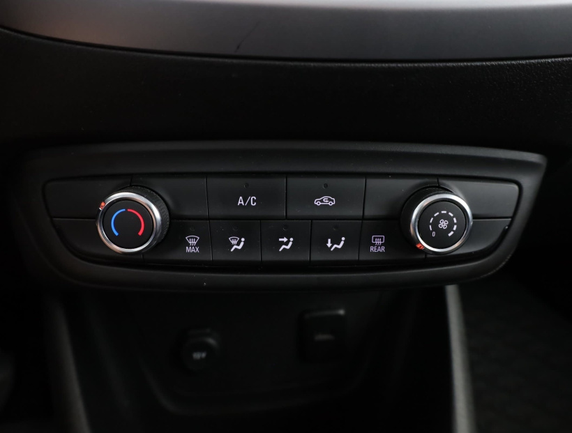 Opel Crossland, 2017