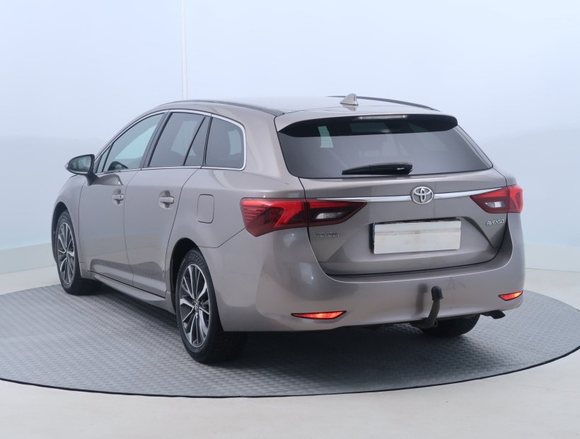 Toyota Avensis, 2016