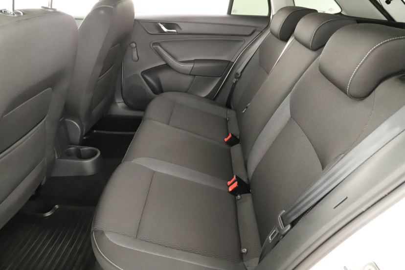 Škoda Rapid Spaceback, 2016