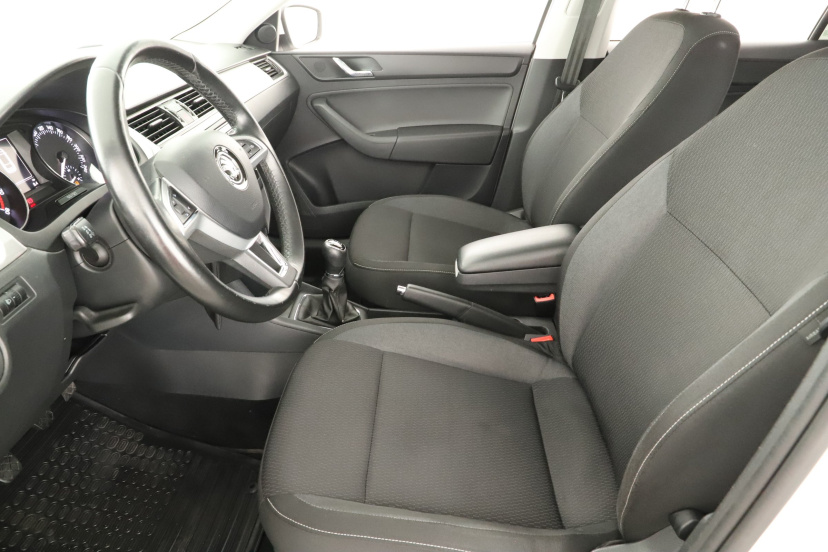 Škoda Rapid Spaceback, 2016