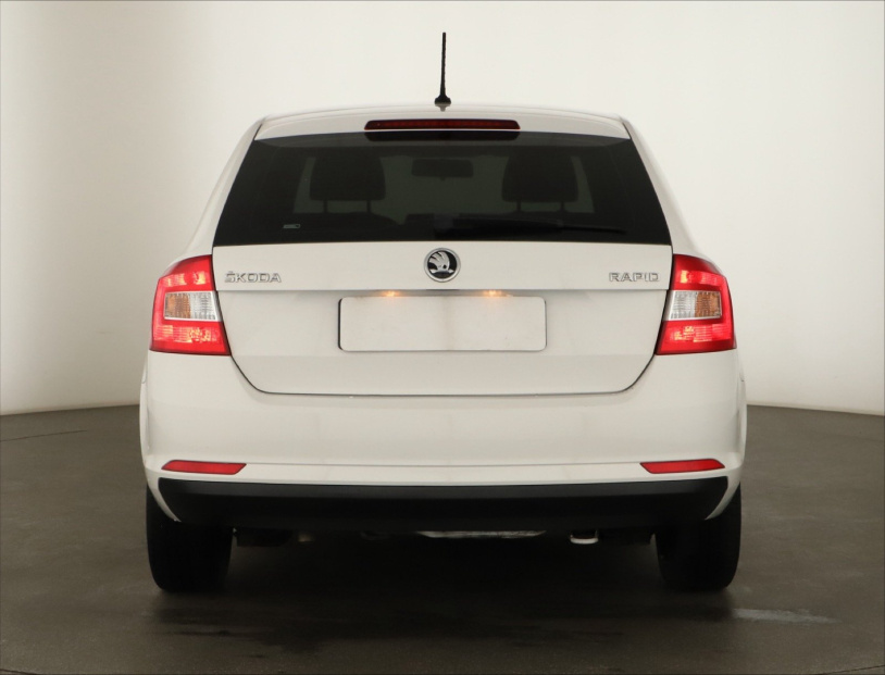 Škoda Rapid Spaceback, 2016