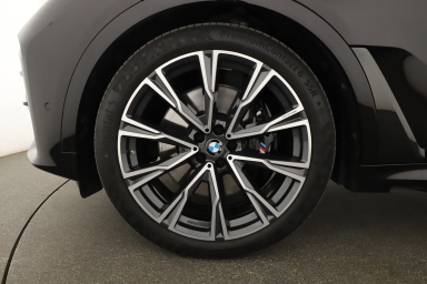 BMW X7 - 2021
