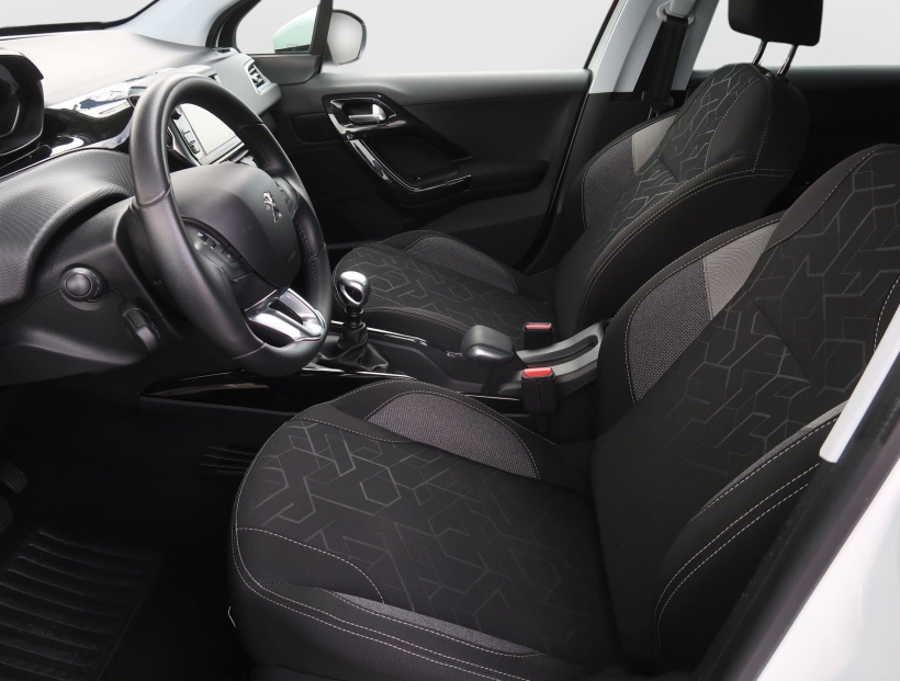 Peugeot 2008, 2019