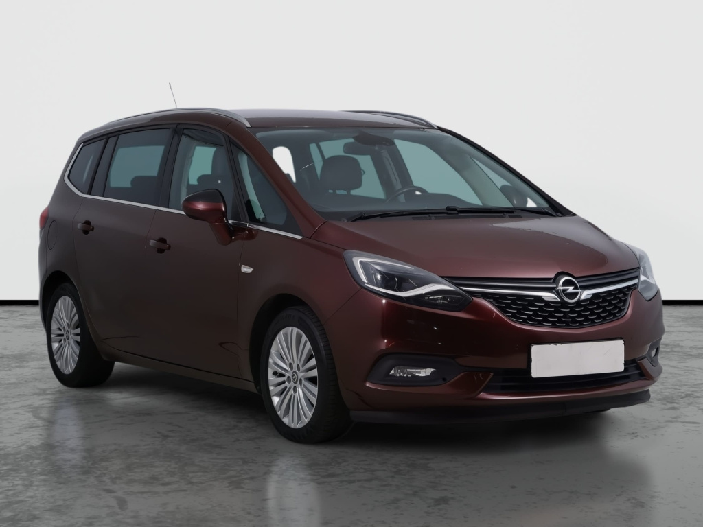 Opel Zafira, 2018