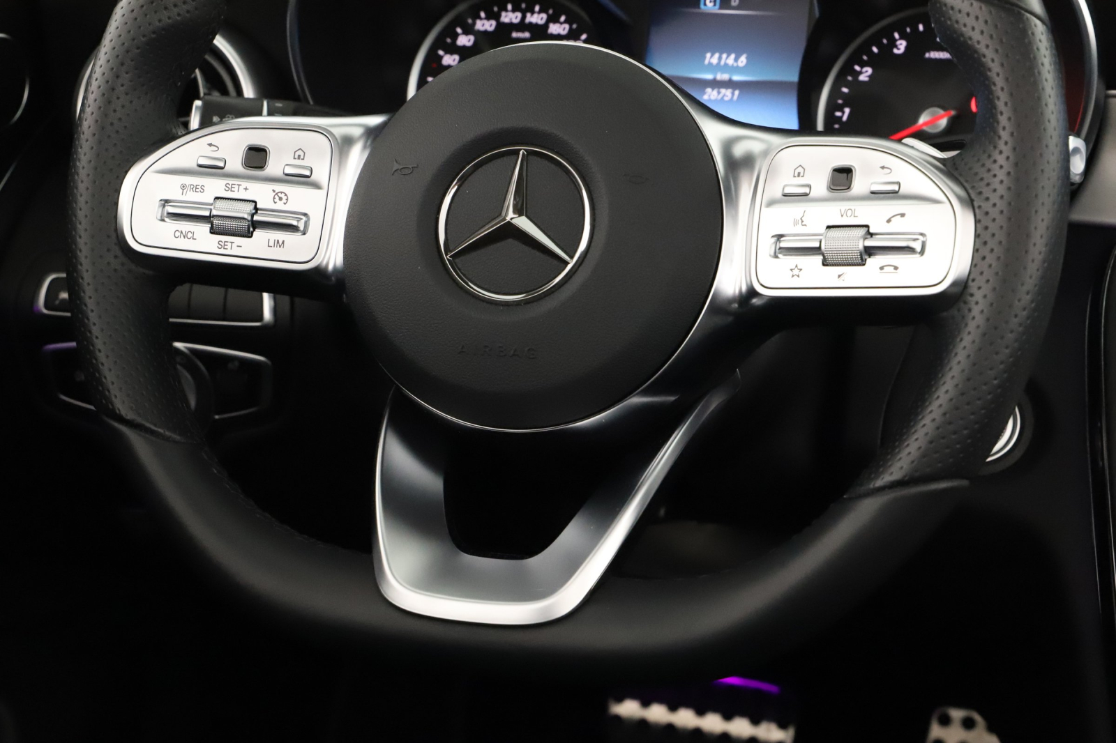 Mercedes-Benz C - 2023