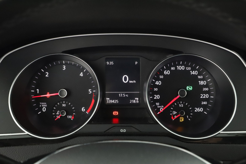 Volkswagen Passat, 2015