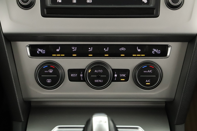 Volkswagen Passat, 2015