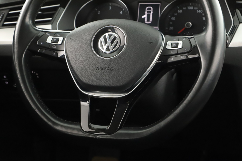 Volkswagen Passat, 2015