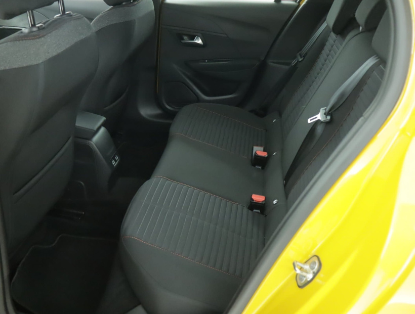 Peugeot e-208, 2021