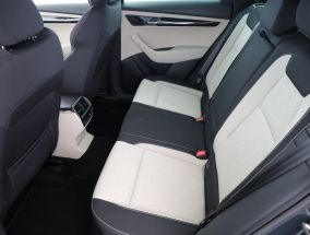 Škoda Karoq - 2020