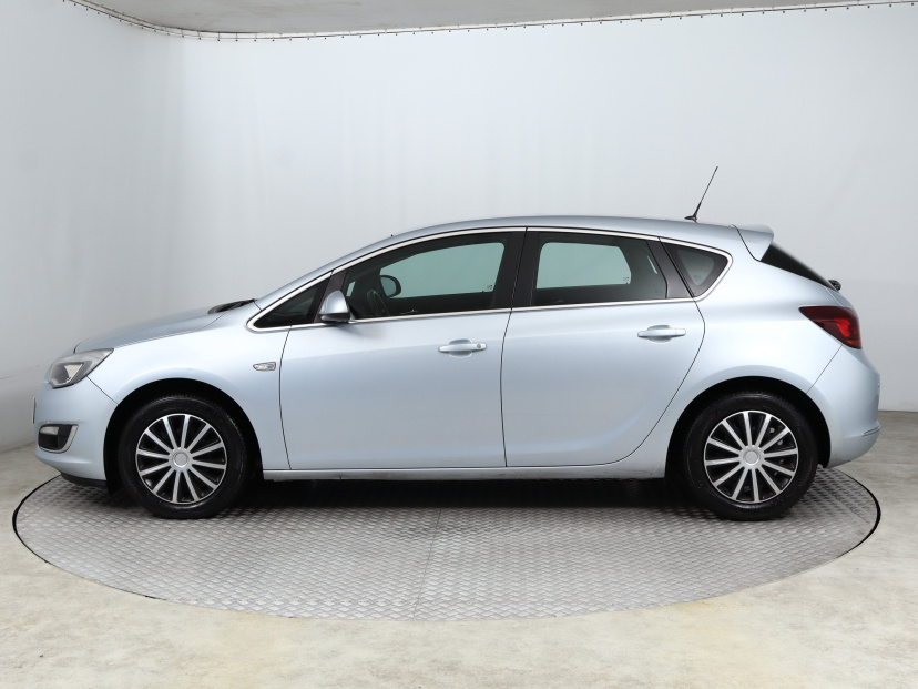 Opel Astra, 2015