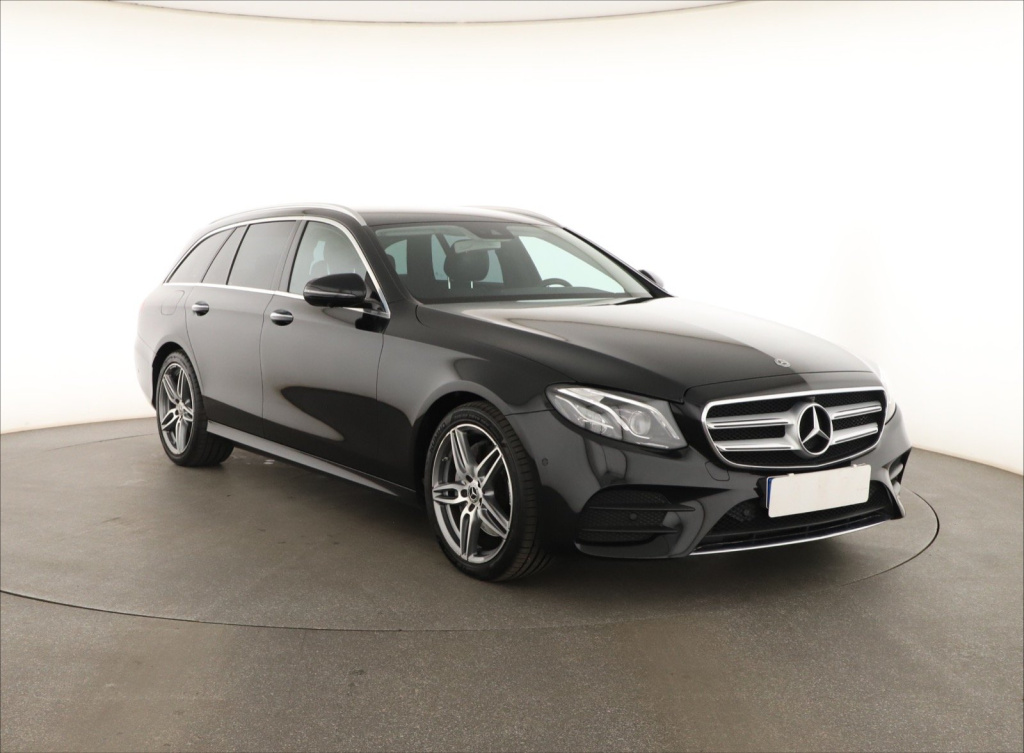 Mercedes-Benz E