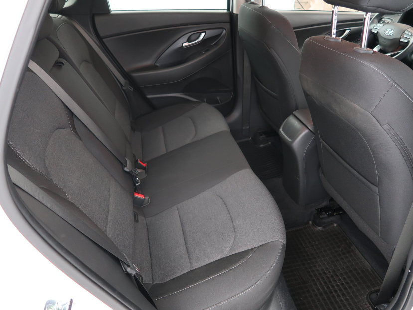 Hyundai i30, 2022