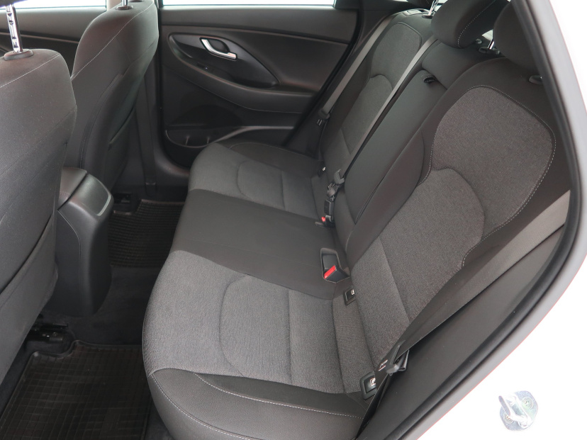 Hyundai i30, 2022