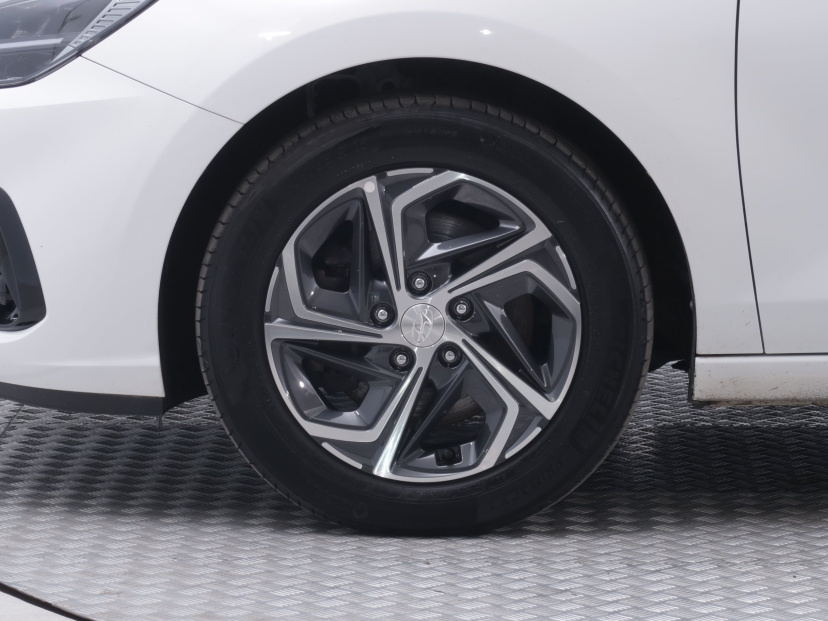 Hyundai i30, 2022