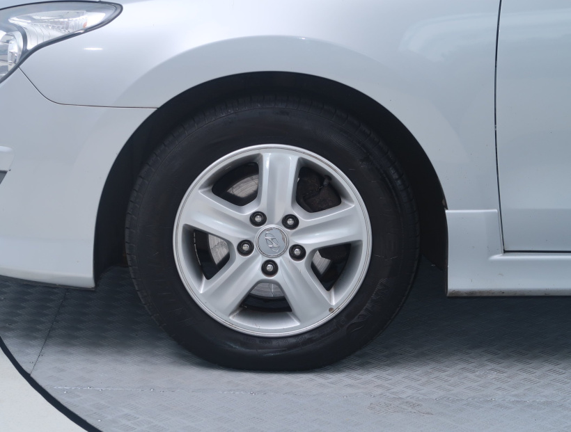Hyundai i30, 2011
