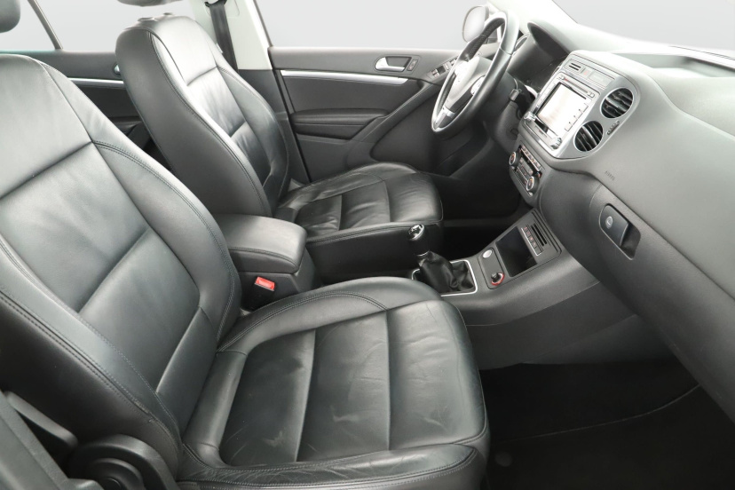 Volkswagen Tiguan, 2012