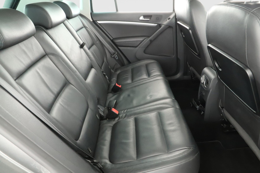 Volkswagen Tiguan, 2012