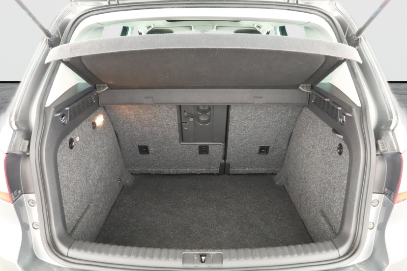 Volkswagen Tiguan, 2012