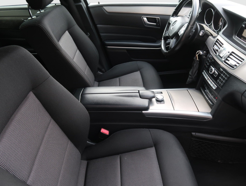 Mercedes-Benz E, 2014