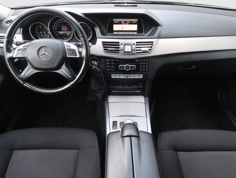 Mercedes-Benz E, 2014