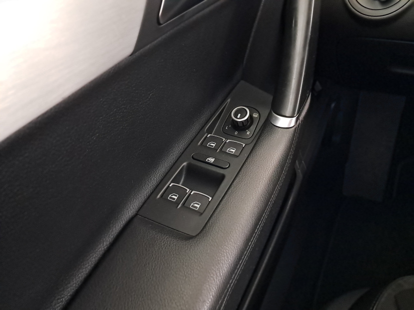 Volkswagen Passat, 2011