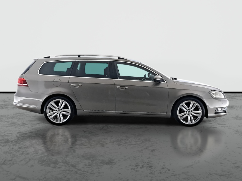 Volkswagen Passat, 2011