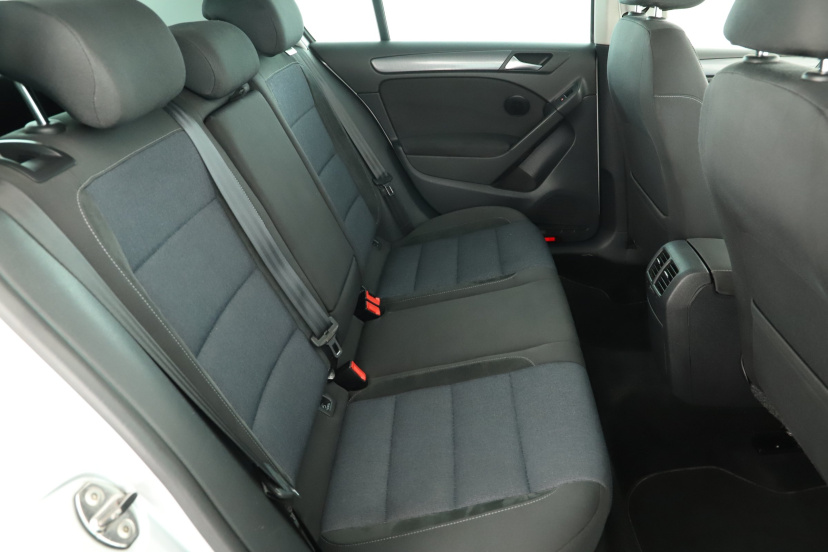 Volkswagen Golf, 2011