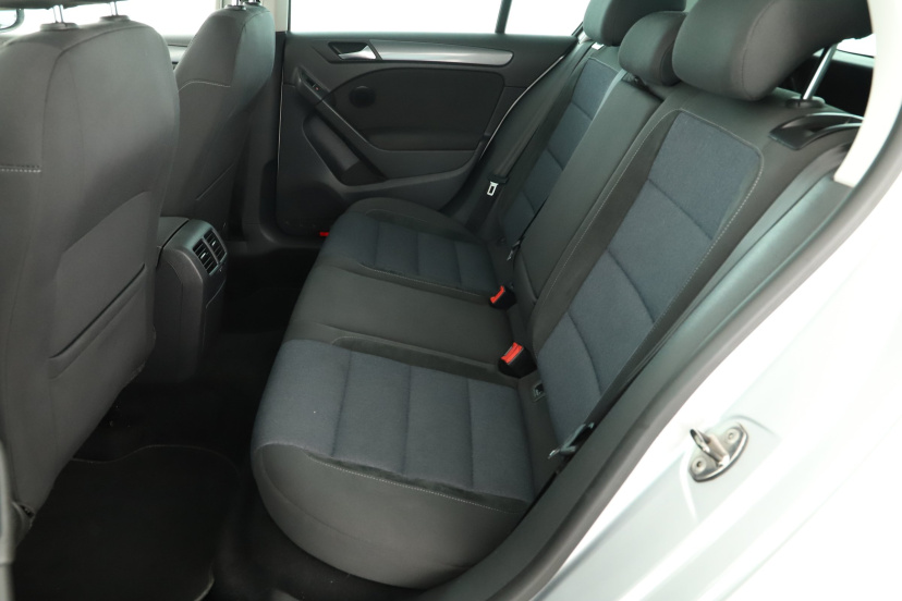 Volkswagen Golf, 2011